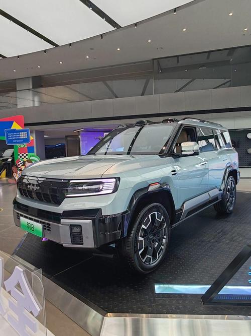 佛山173比亚迪方程豹硬派越野的爆款，英菲尼迪35周年与你共成长